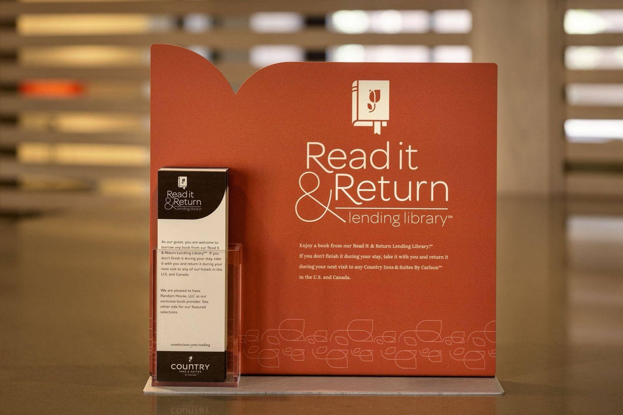 Country Inn & Suites By Radisson, Des Moines West, Ia Clive Eksteriør bilde